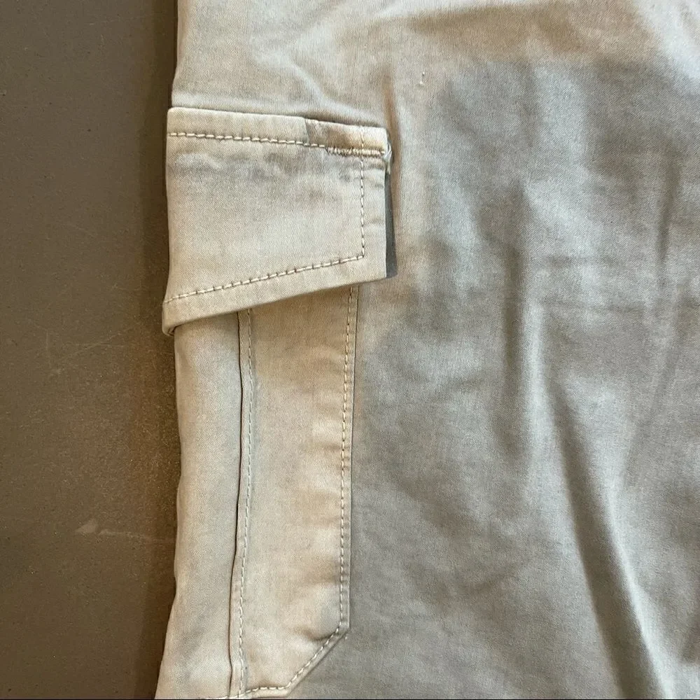 Joe’s Britton cargo short Khaki Wheat